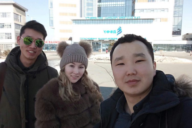 Студенты института экономики и управления участвуют в Зимней школе ДВФУ