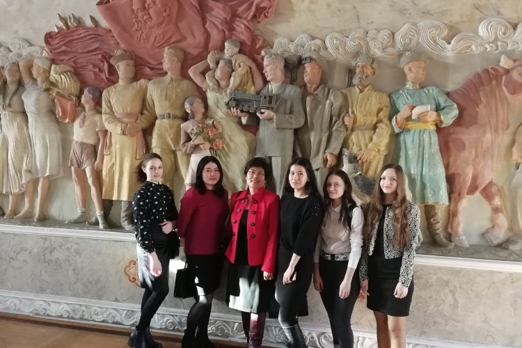 Студенты ИЭУ посетили Бурятский гос. акад. театр Оперы и балета