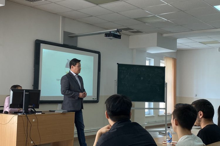 17 октября 2019 г. прошла открытая лекция-встреча Президента Торгово-промышленной Палаты Республики Бурятия Ертанова П.В.